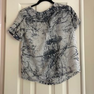 Osei Duro silk top- soft lightweight silk graphic M